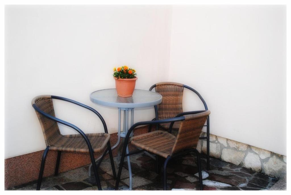 Apartmani Alma Пула Екстериор снимка