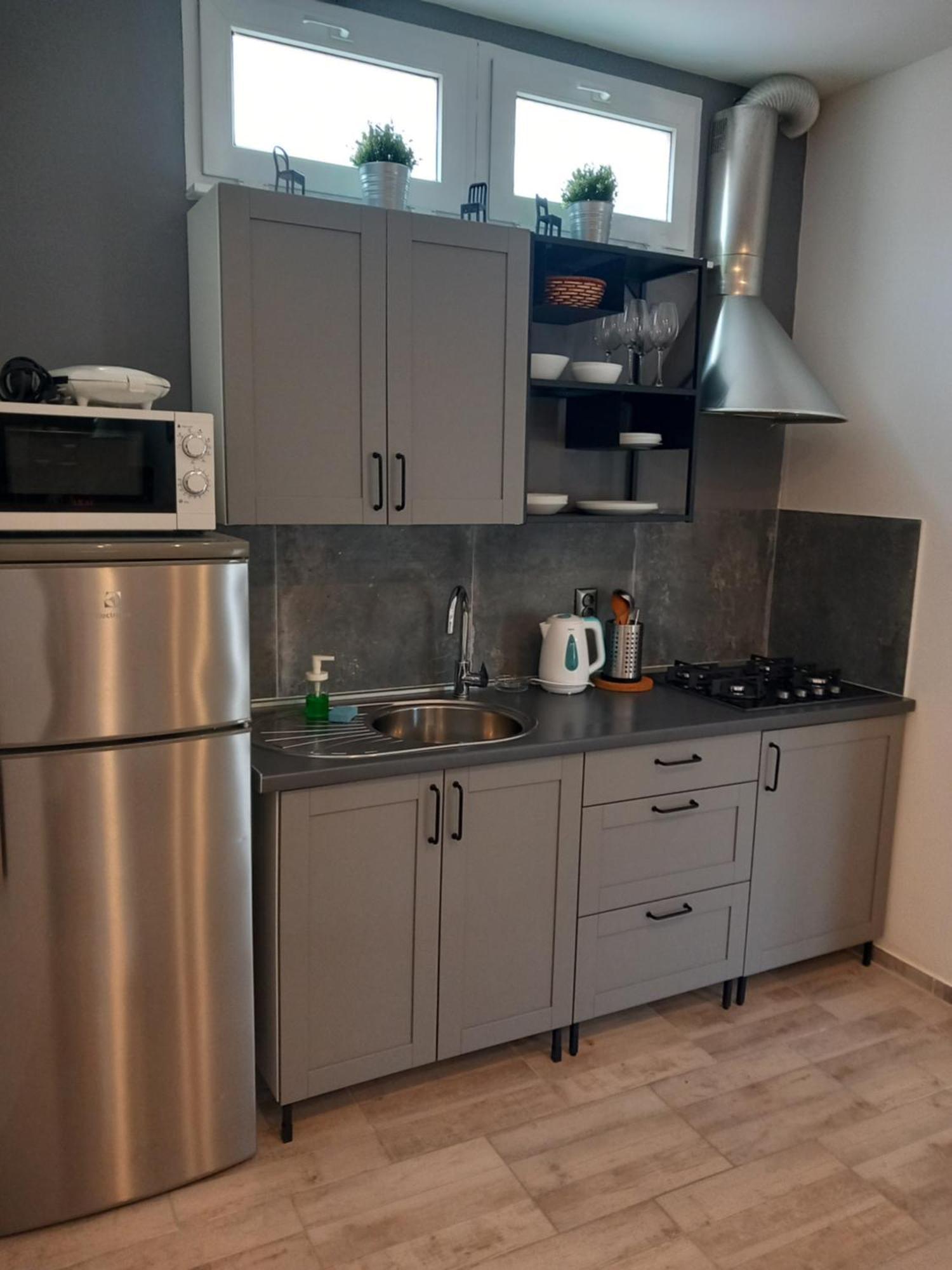 Apartmani Alma Пула Екстериор снимка