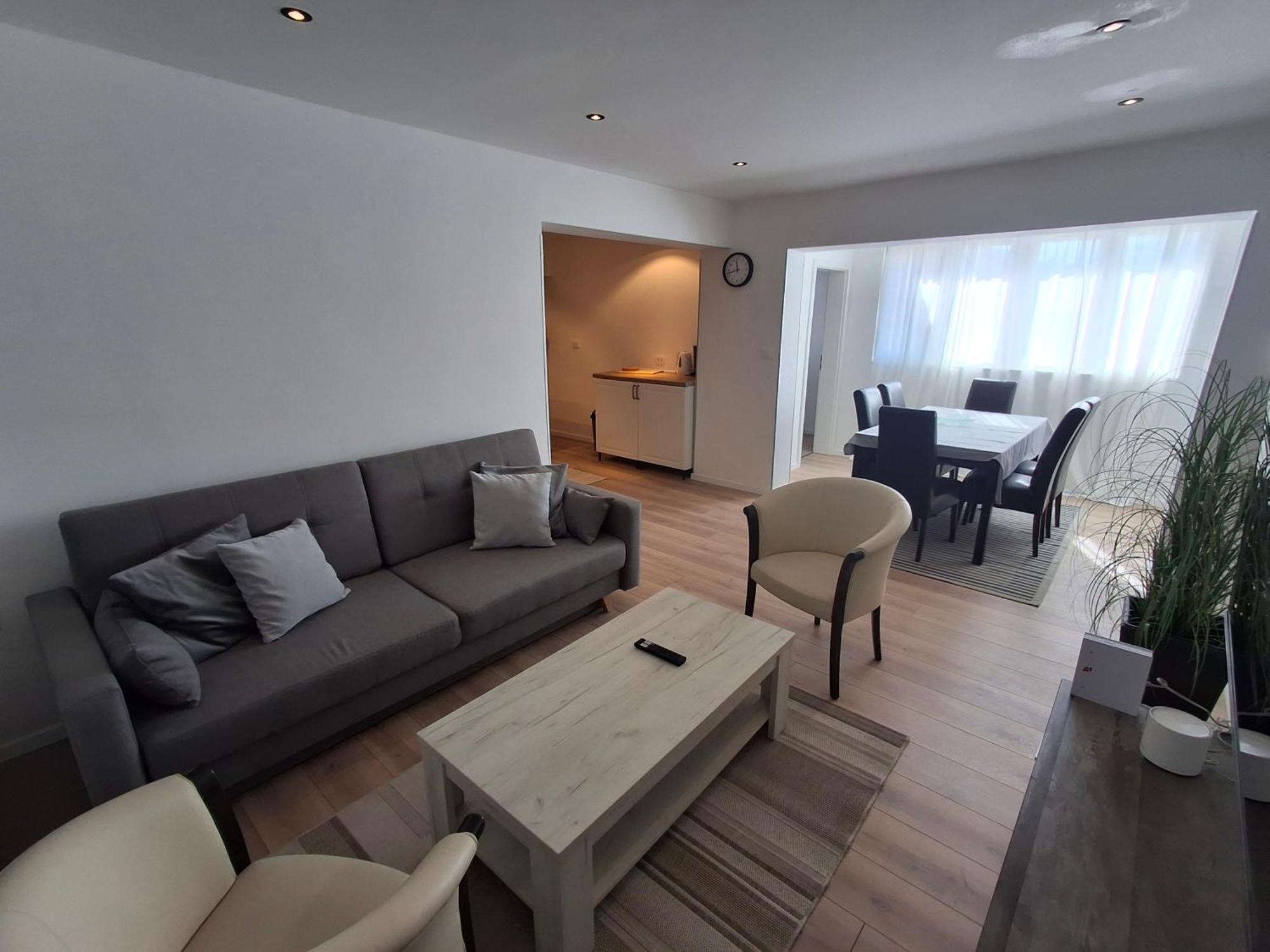 Apartmani Alma Пула Екстериор снимка