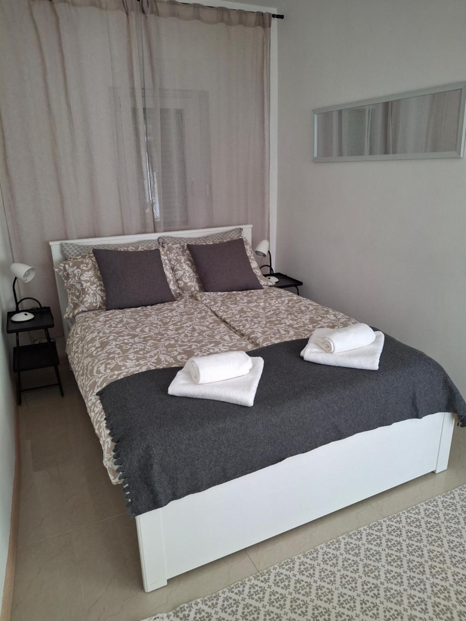 Apartmani Alma Пула Екстериор снимка