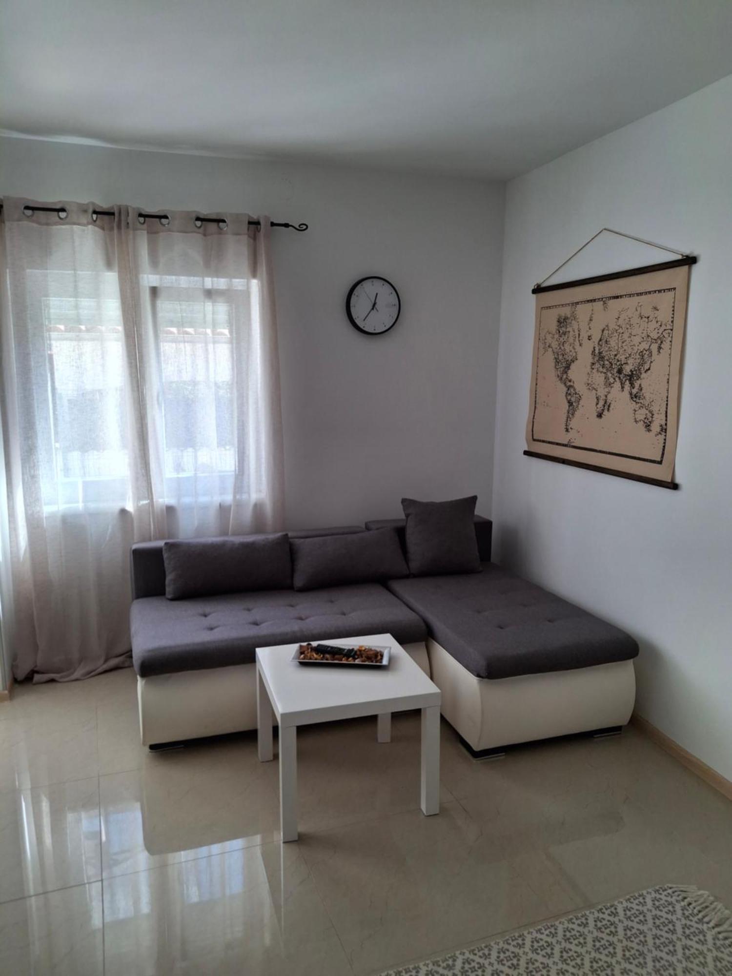 Apartmani Alma Пула Екстериор снимка